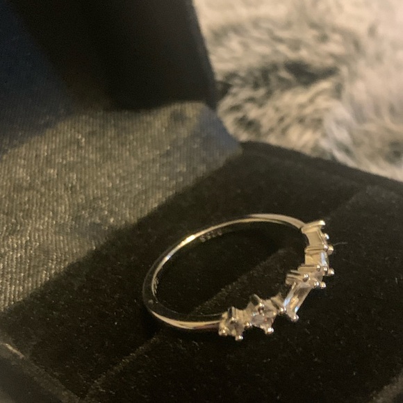 ❤️ABSOLUTELY GORGEOUS AUTHENTIC 925 STERLING SILVER RING WITH AAA+ QUALI… - Picture 6 of 7